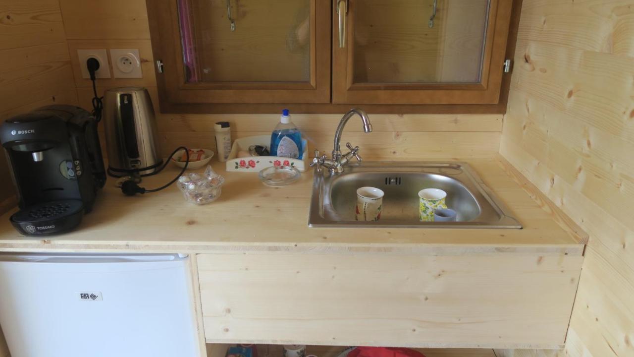 Une Bouteille Au Canal Dieupentale ภายนอก รูปภาพ